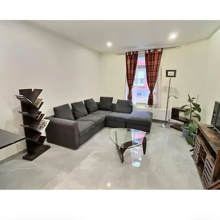 Villa A Semi-detached House Located In A Scenic Place Pétange